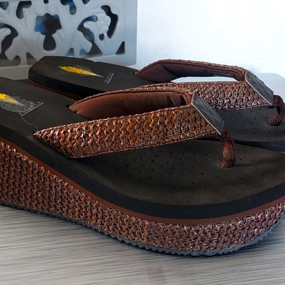 Volatile Island Raffia Women's Platform Sandal